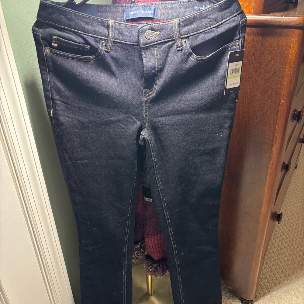 Women's dark blue stretchy Jeans Tommy Hilfiger size 4 boot cut style